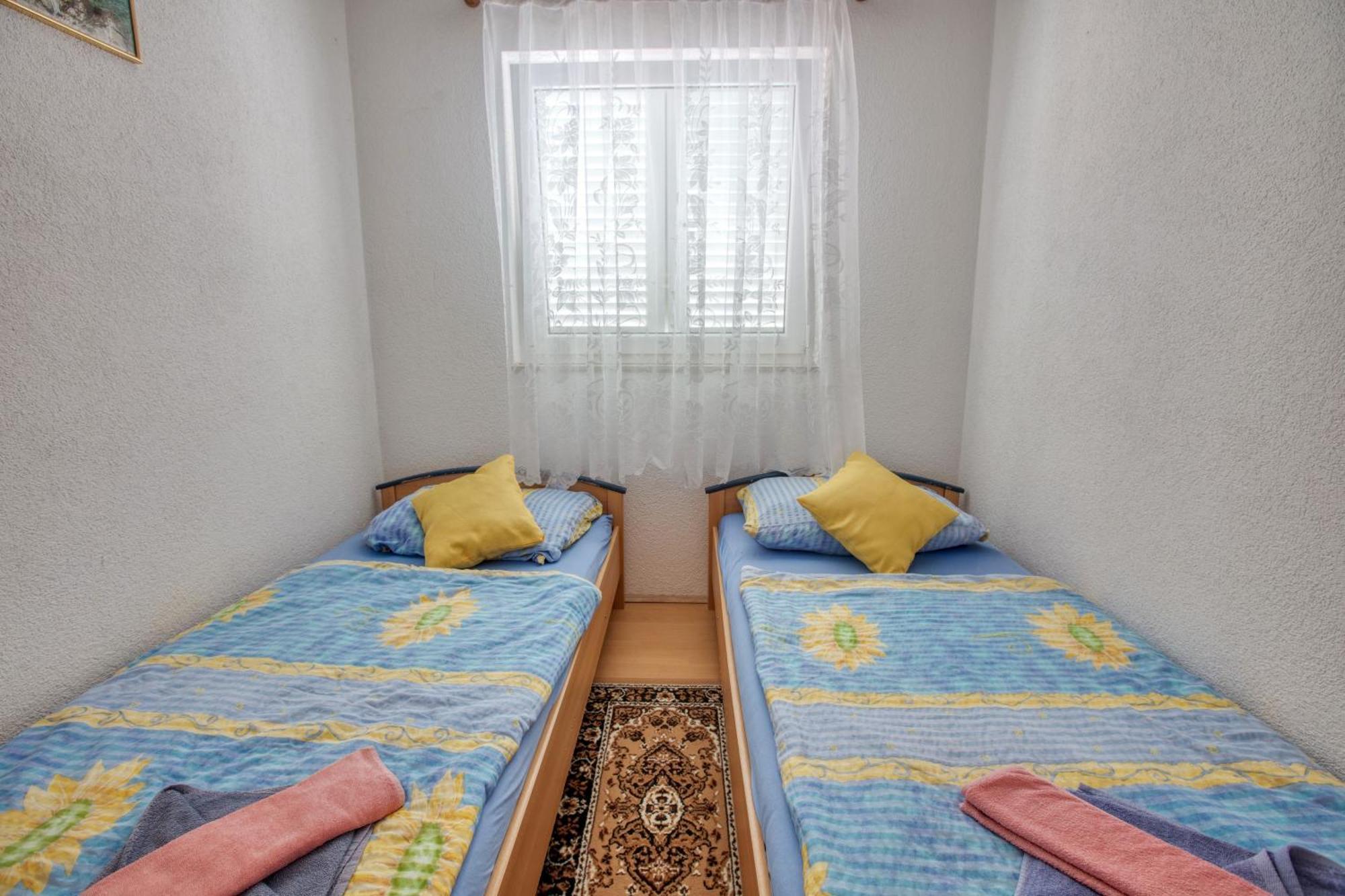 Apartments With A Parking Space Zablace, Sibenik - 4219 Kamer foto